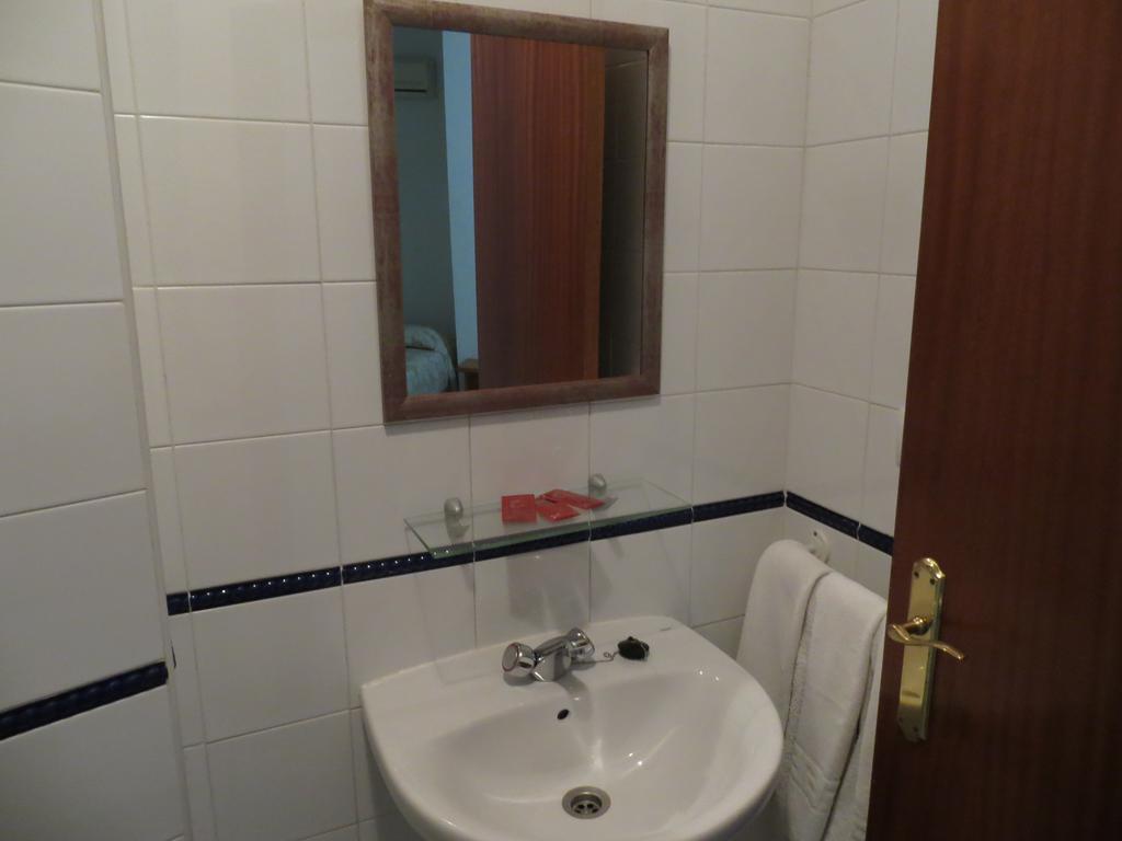 Hostal Galicia Дон-Бенито Экстерьер фото